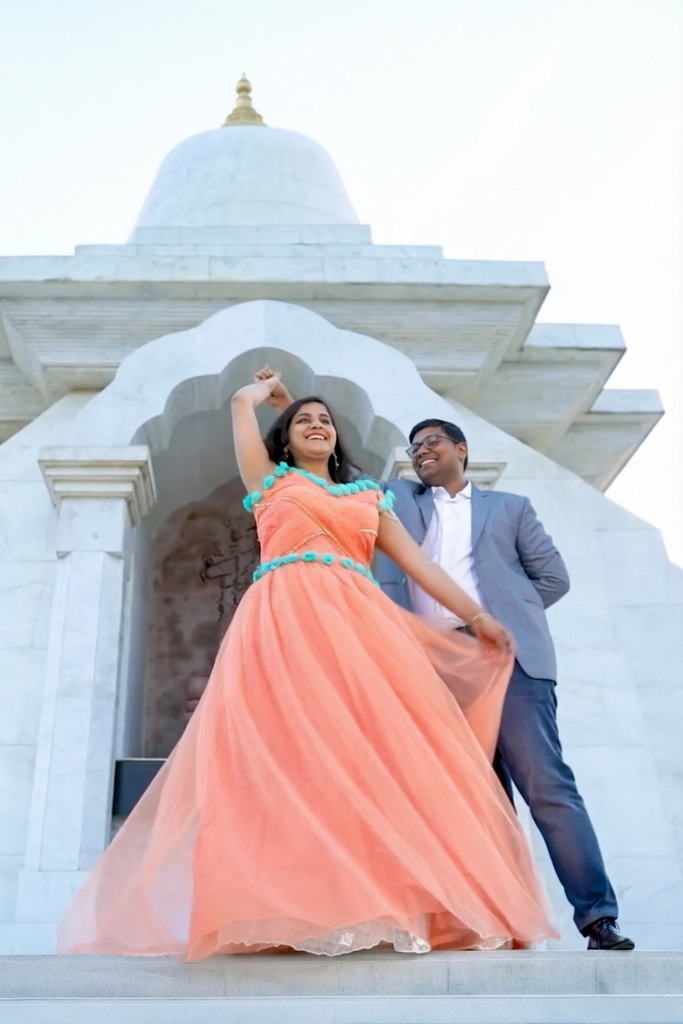 Ganga Ghat cinematic shots and boat romance moments pre wedding film